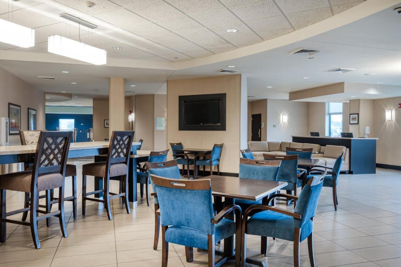 Holiday Inn - Terre Haute By Ihg Экстерьер фото