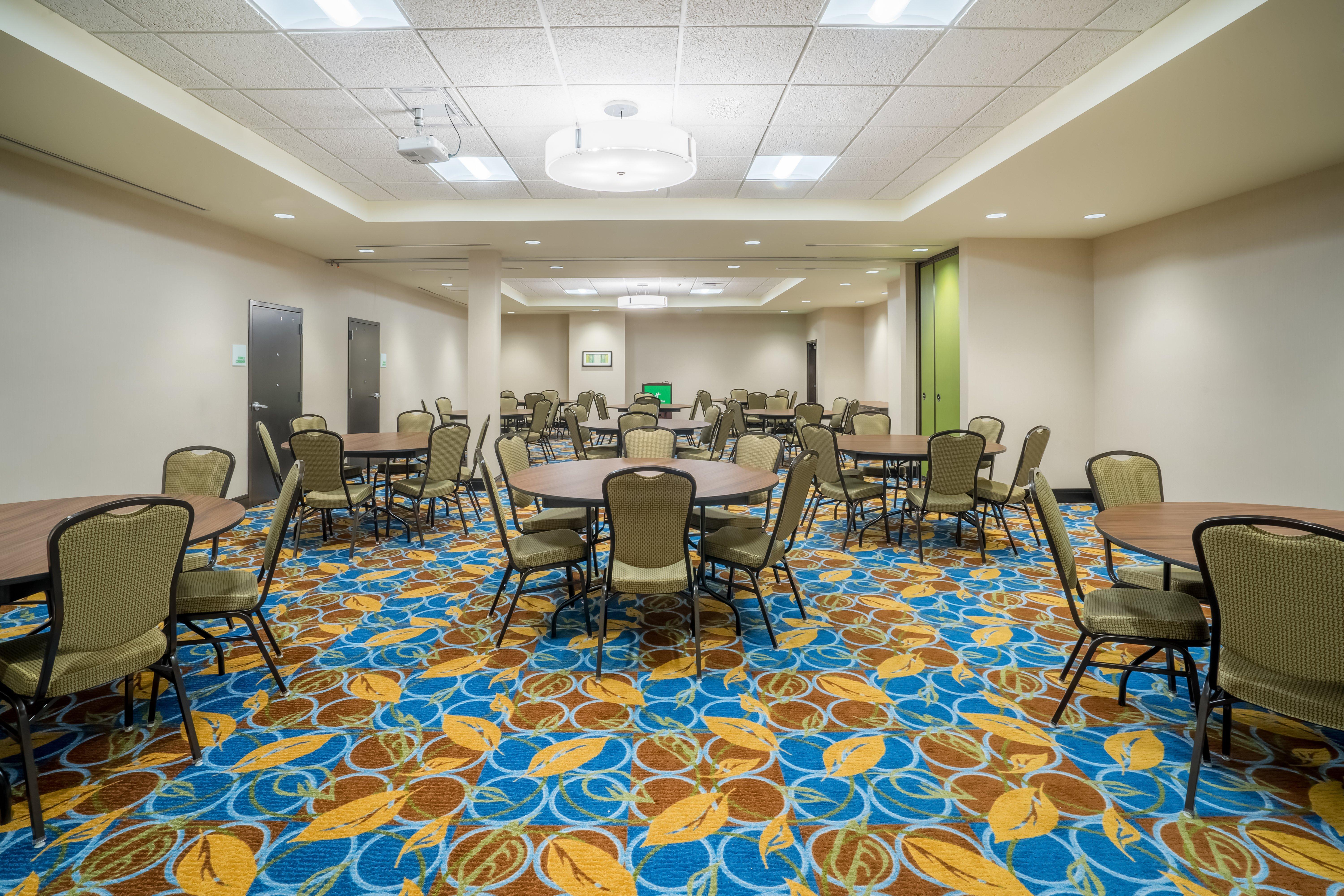 Holiday Inn - Terre Haute By Ihg Экстерьер фото