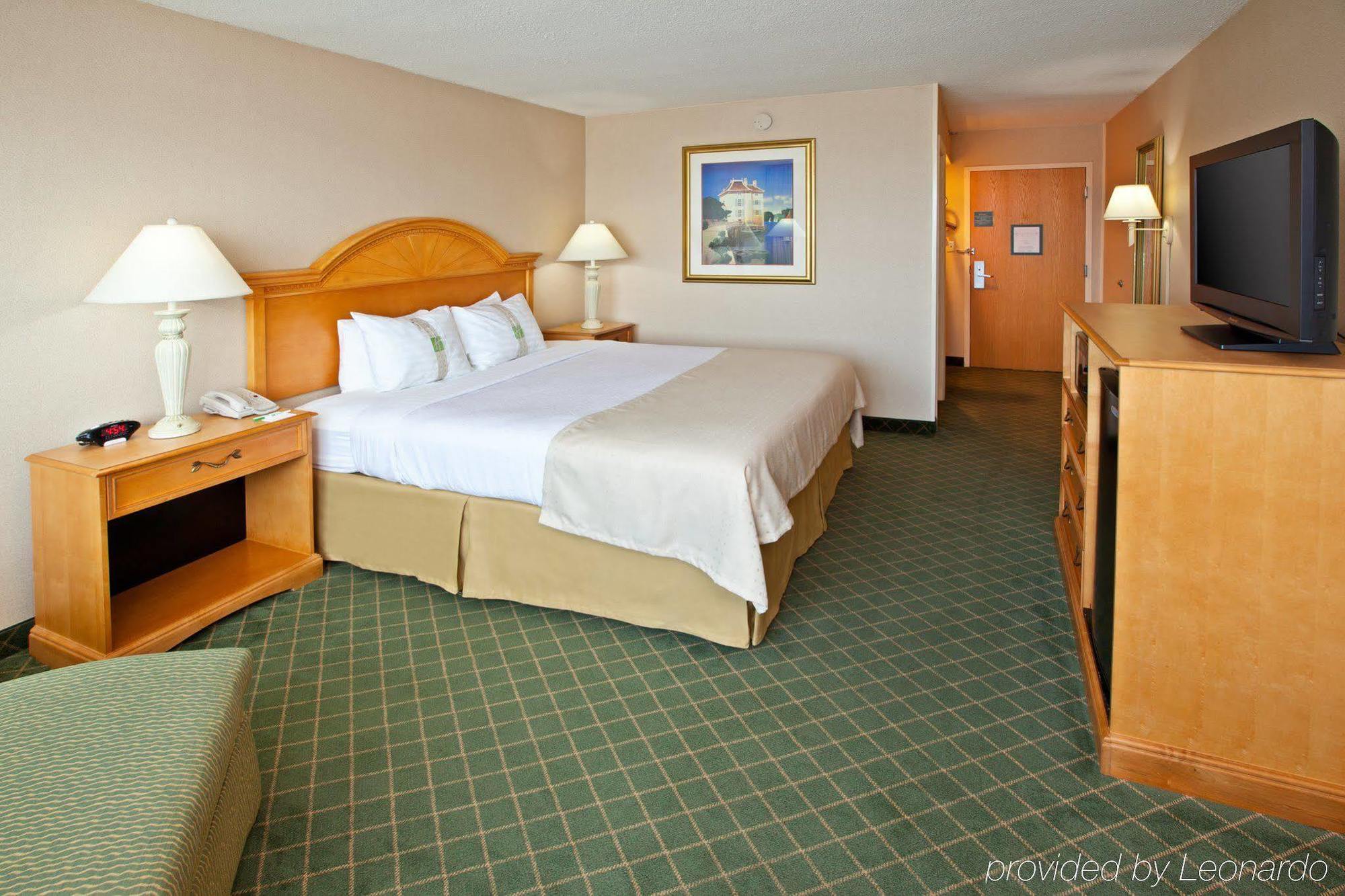 Holiday Inn - Terre Haute By Ihg Экстерьер фото