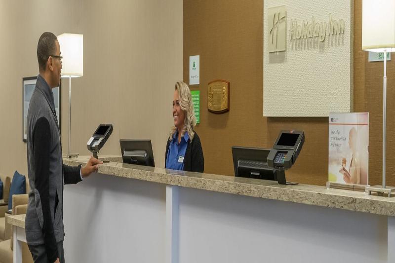 Holiday Inn - Terre Haute By Ihg Экстерьер фото